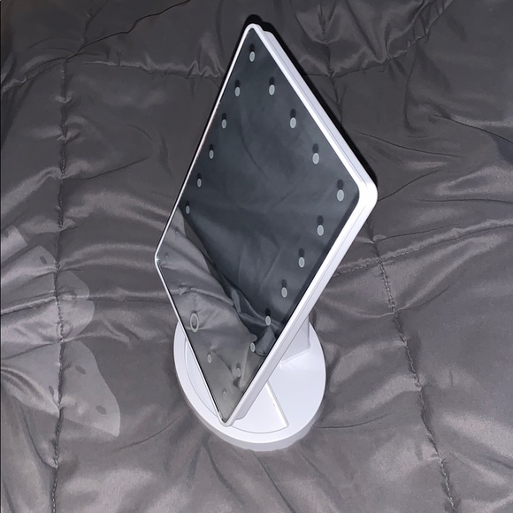 Impressions vanity company desk mirror - Picture 2 of 3